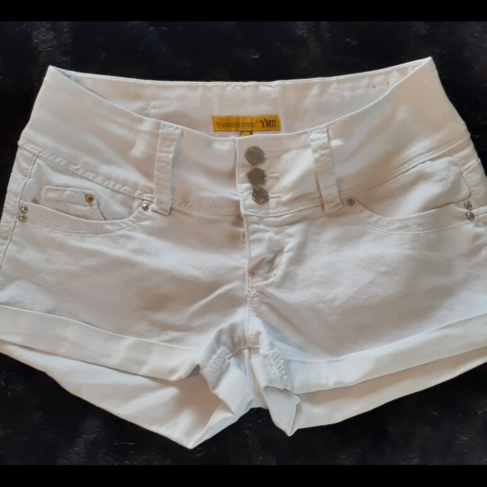 YMI Shorts Wanna Betta Butt! Like New!  - SIZE 5